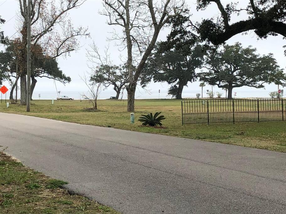Shady Oaks Beach House With Beautiful Ocean Views! Gulfport Esterno foto